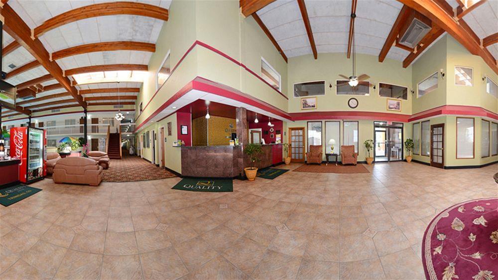 Quality Inn Trinidad Bagian luar foto