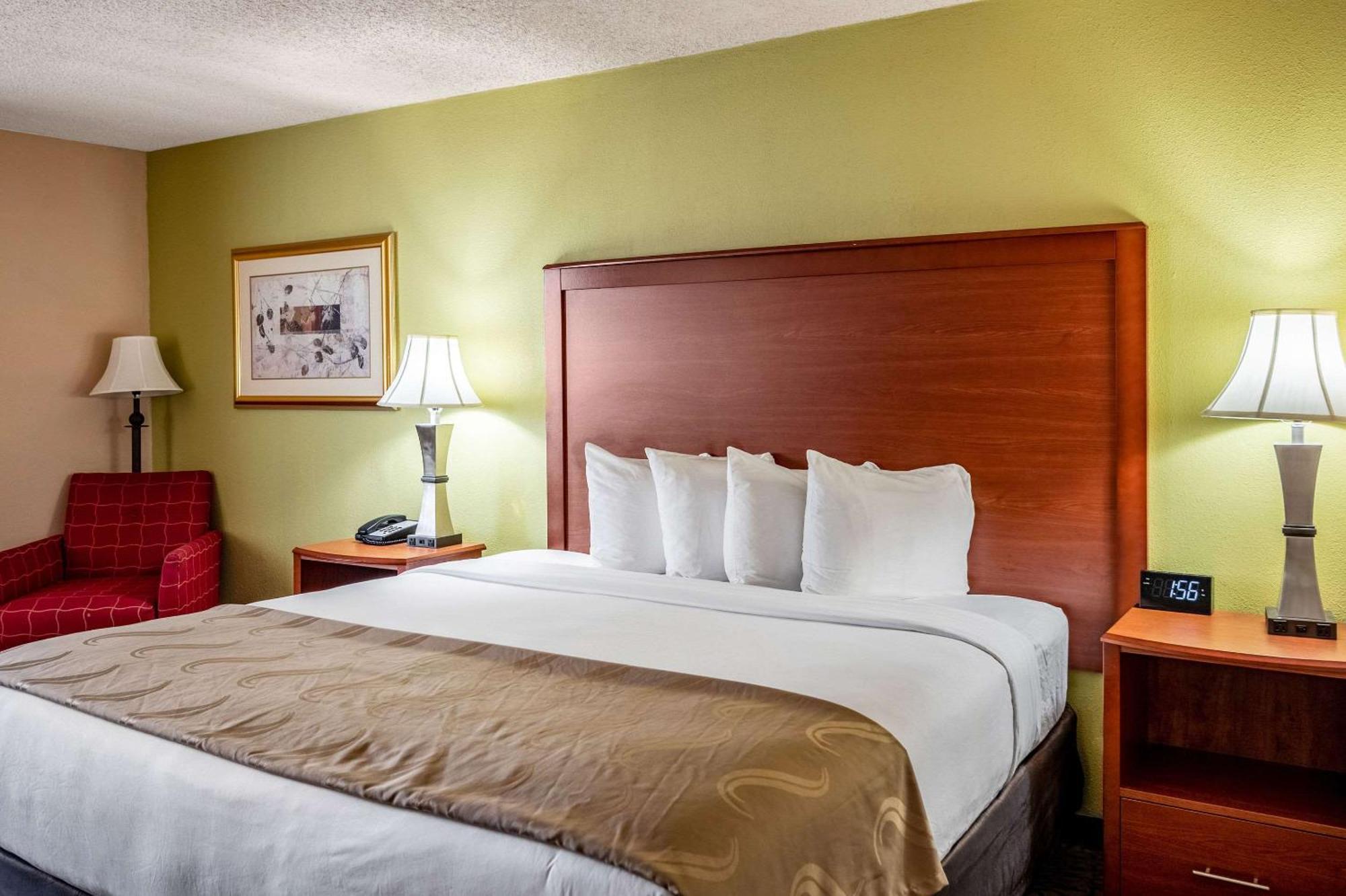 Quality Inn Trinidad Bagian luar foto
