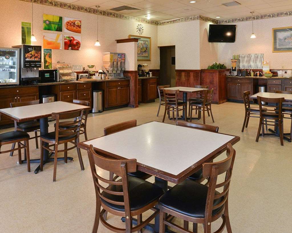 Quality Inn Trinidad Restoran foto